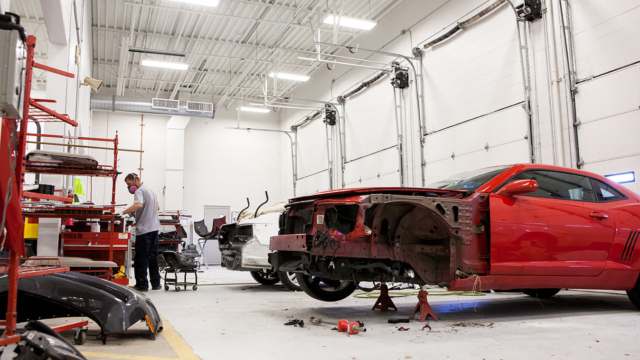 AUTO BODY SHOP